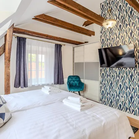 Fulop Panzio 3*